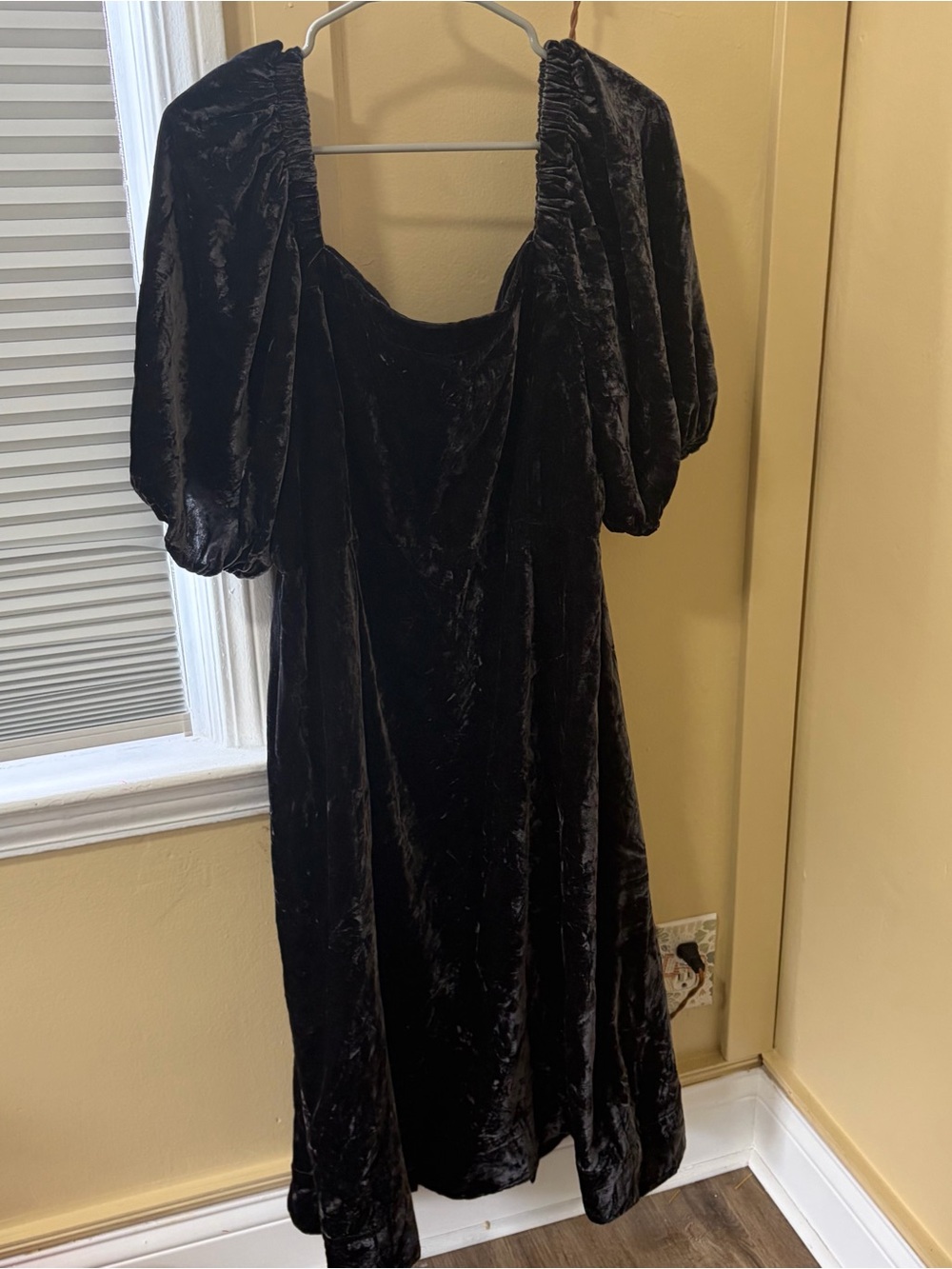J. Crew Puff Sleeve Velvet Dress Black | 16